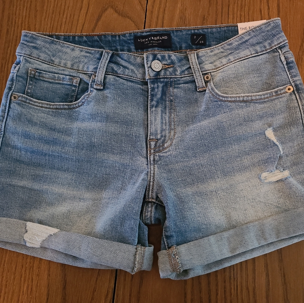 NWT Lucky Brand The Roll Up Jean Shorts in Size 2